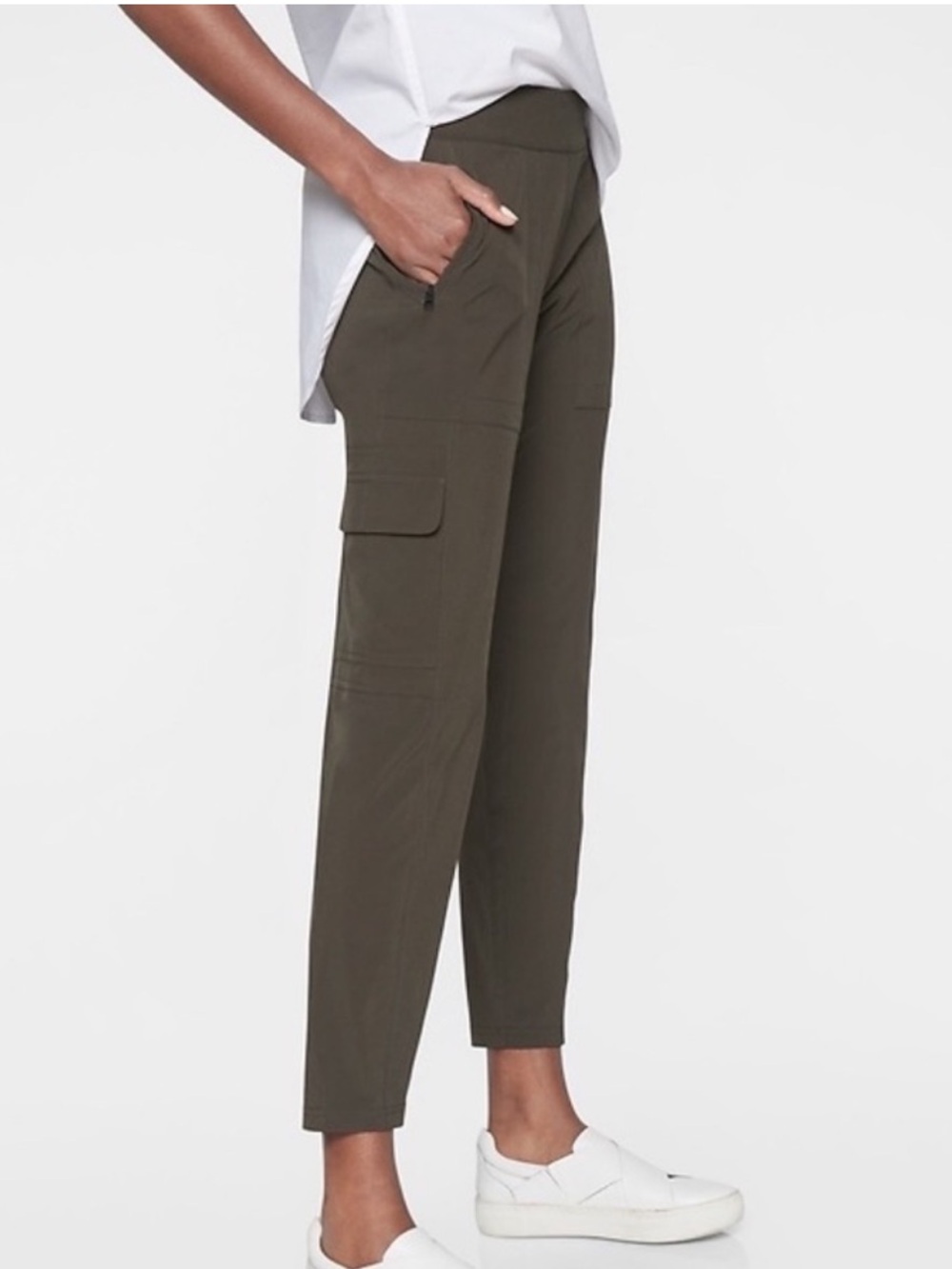 Athleta Chelsea Cargo Pants Size 10 Olive Green Stretch Ankle Style 594971